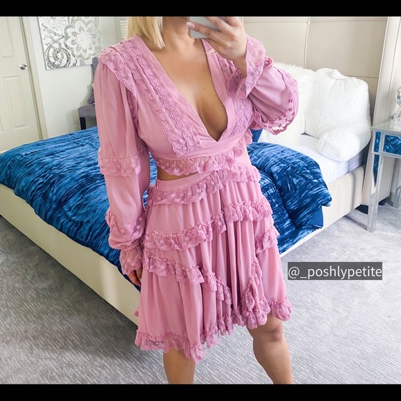 La’atiste mauve flower detail Ruffle Lace Up mini cutout strap dress - Picture 4 of 13